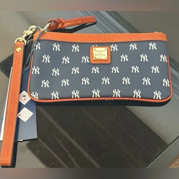 Dooney & Bourke NY Yankees Wristlet – Blue & Brown - Picture 1 of 3